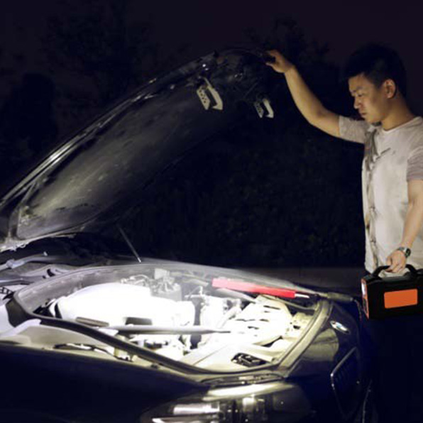 Төтенше жағдайда зарядтауға арналған 130 Вт қауіпсіз күн генераторы